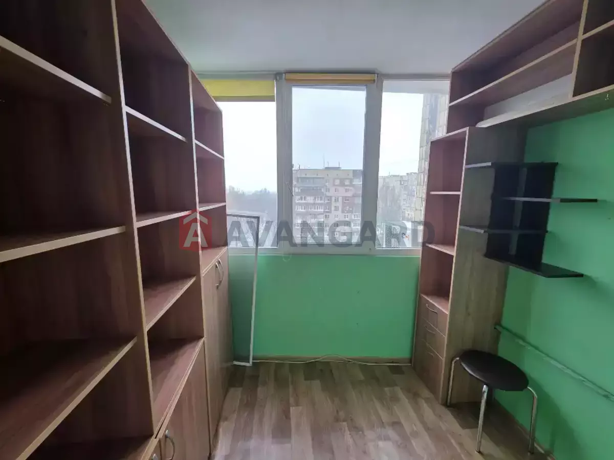 3 ��. ��������, 68/39/8 ��. �., 9/9 ������ ���� 15