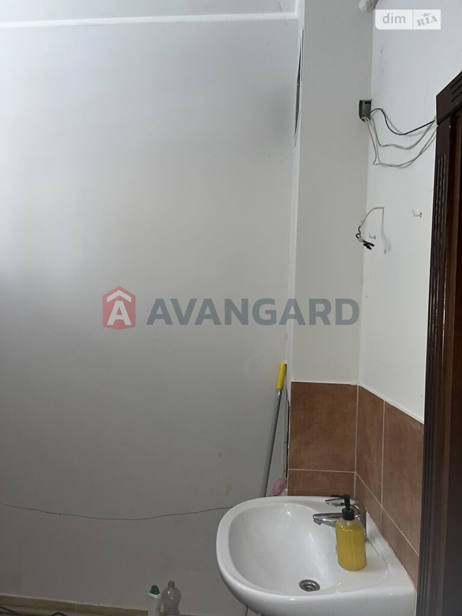 3 ��. ��������, 64/55/- ��. �., 1/2 ������ ���� 13