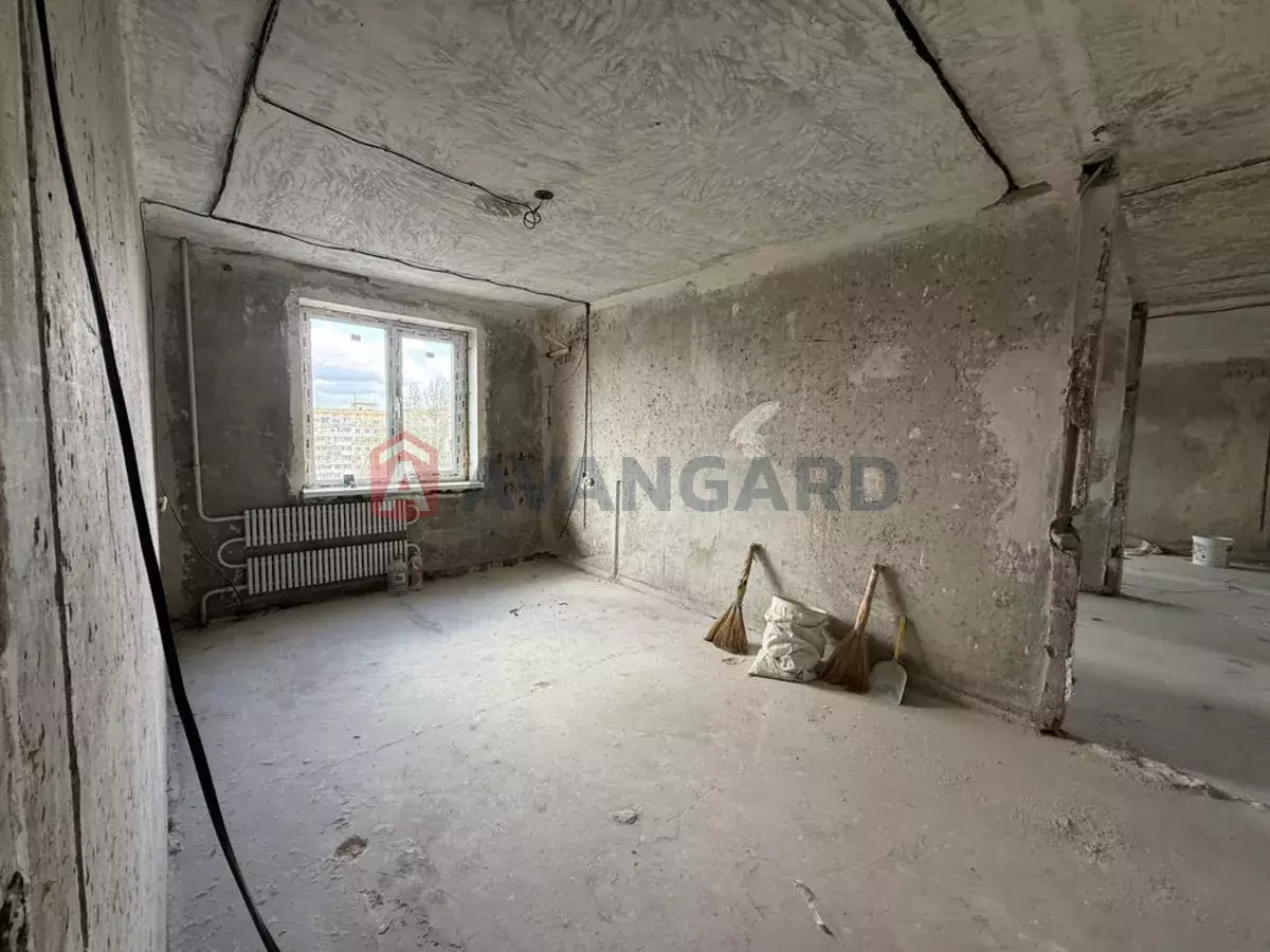 5 ��. ��������, 106/-/15 ��. �., 8/10 ������ ���� 6