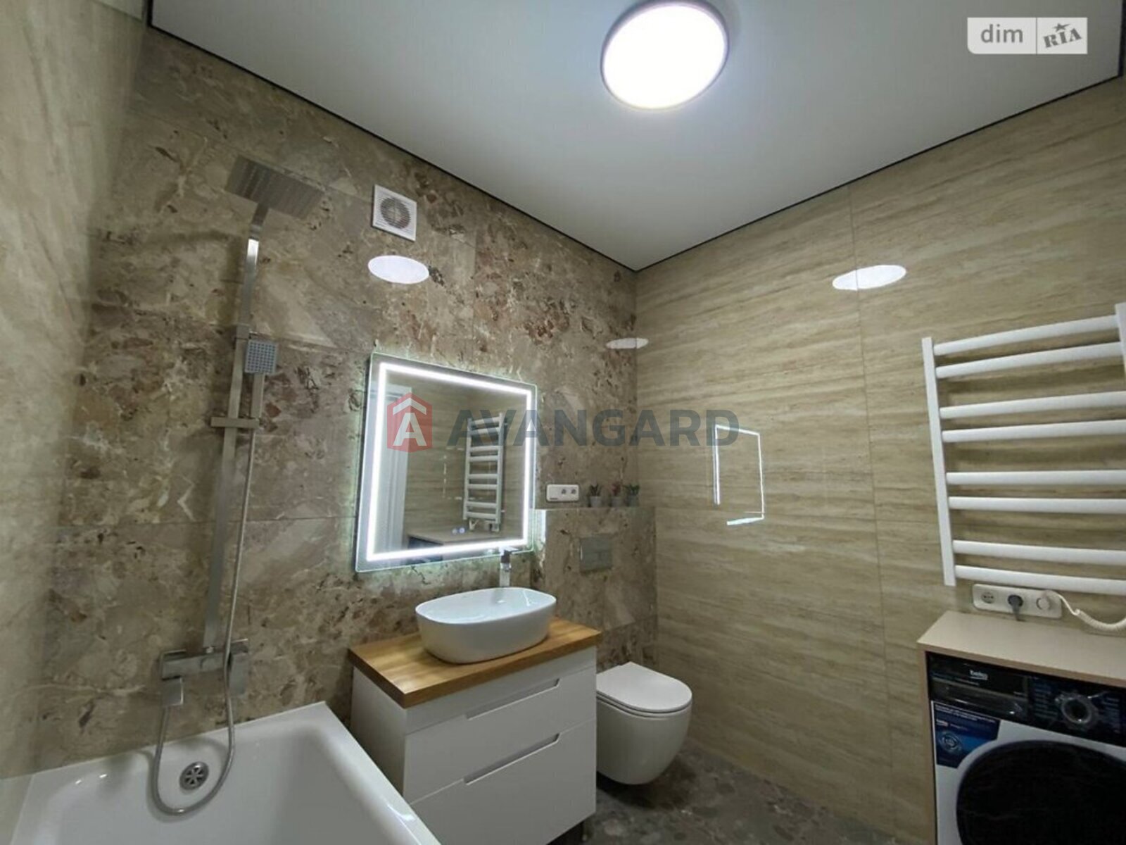 2 ��. ��������, 82/40/18 ��. �., 6/10 ������ ���� 19