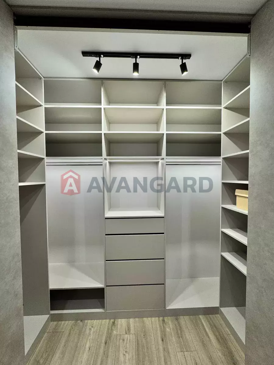 2 ��. ��������, 50/-/24 ��. �., 9/16 ������ ���� 17