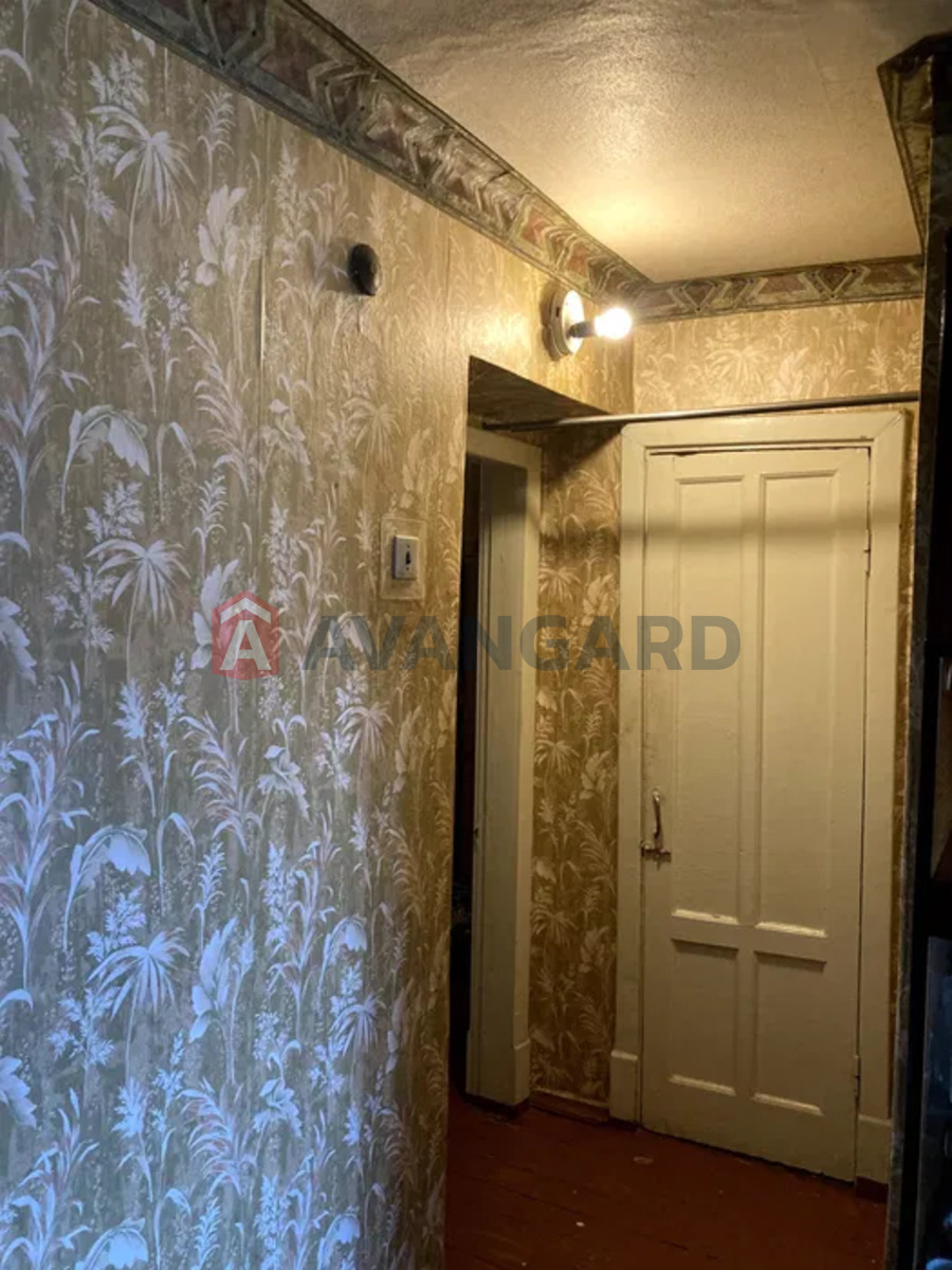 3 ��. ��������, 57/-/4 ��. �., 5/5 ������ ���� 3