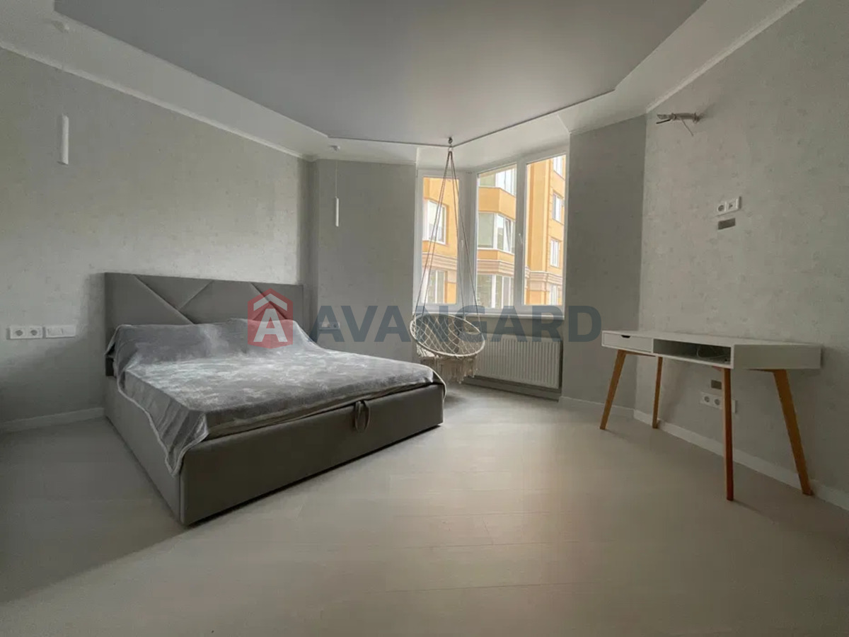 2 ��. ��������, 67/-/15 ��. �., 3/10 ������ ���� 10