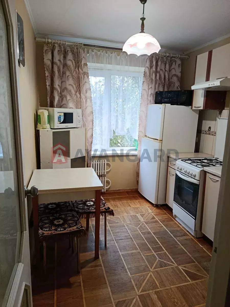 2 . , 50/-/7 . ., 4/10   2