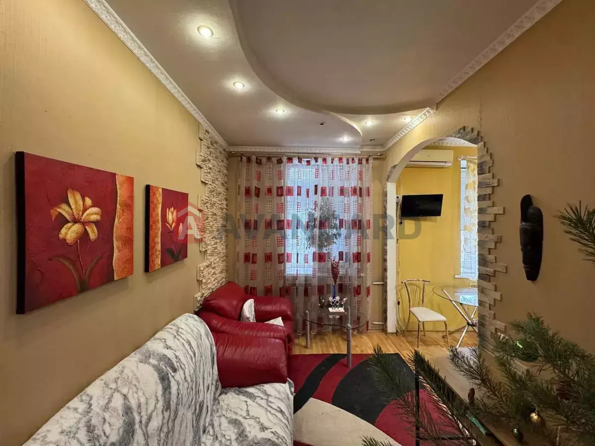 3 ����. ��������, 67/-/- ��. �., 4/4 ���� ���� 2