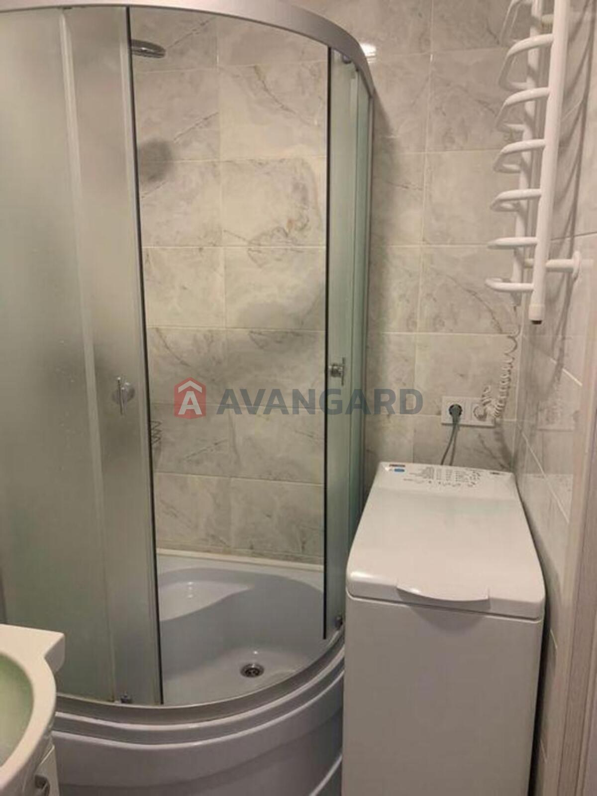 1 ��. ��������, 18/-/10 ��. �., 9/13 ������ ���� 7