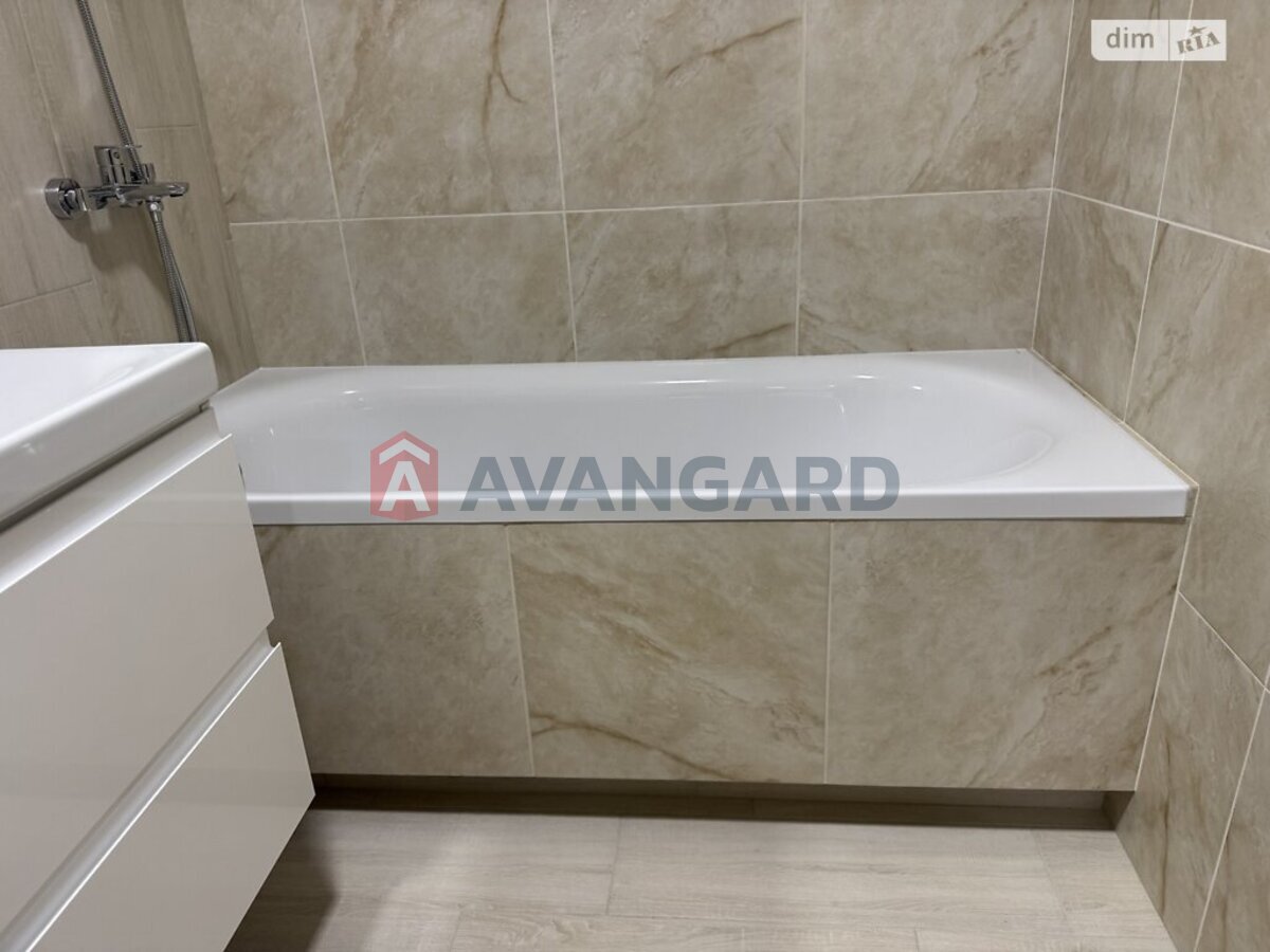 1 ��. ��������, 44/-/10 ��. �., 4/9 ������ ���� 24