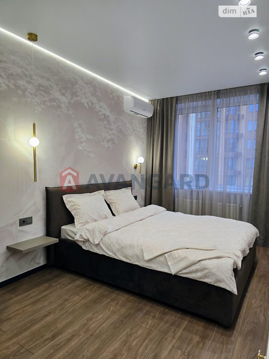 2 ��. ��������, 65/33/18 ��. �., 5/10 ������ ���� 8