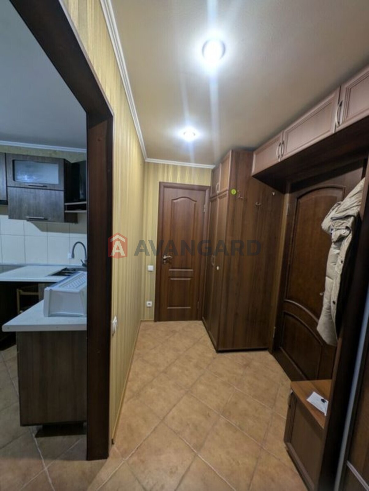 1 ����. ��������, 43/-/14 ��. �., 4/9 ���� ���� 2