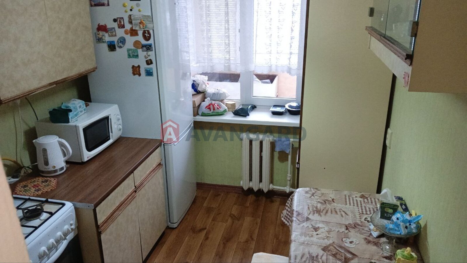 4 ��. ��������, 82/51/7 ��. �., 8/9 ������ ���� 9