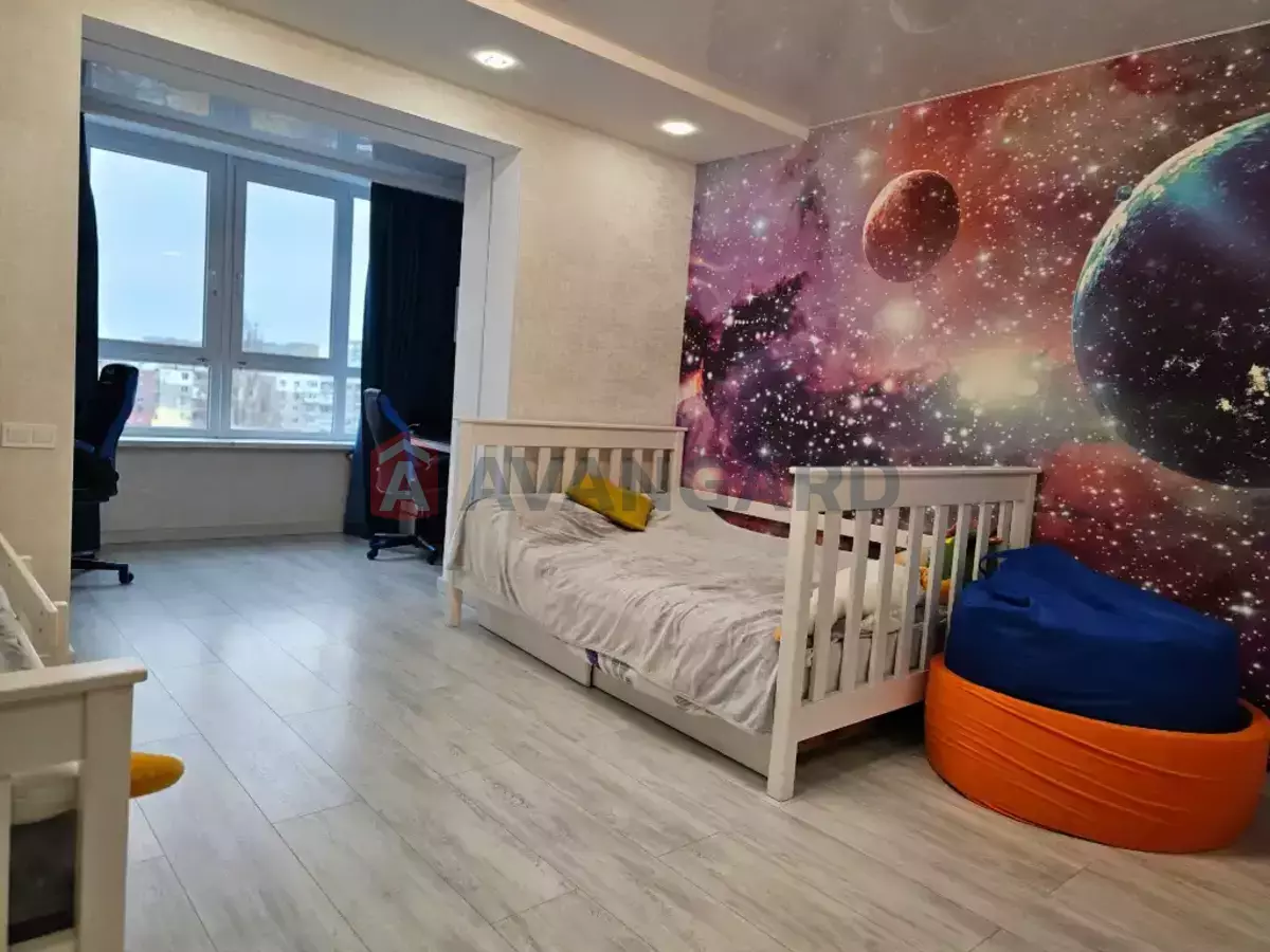 2 ��. ��������, 95/-/- ��. �., 9/11 ������ ���� 4