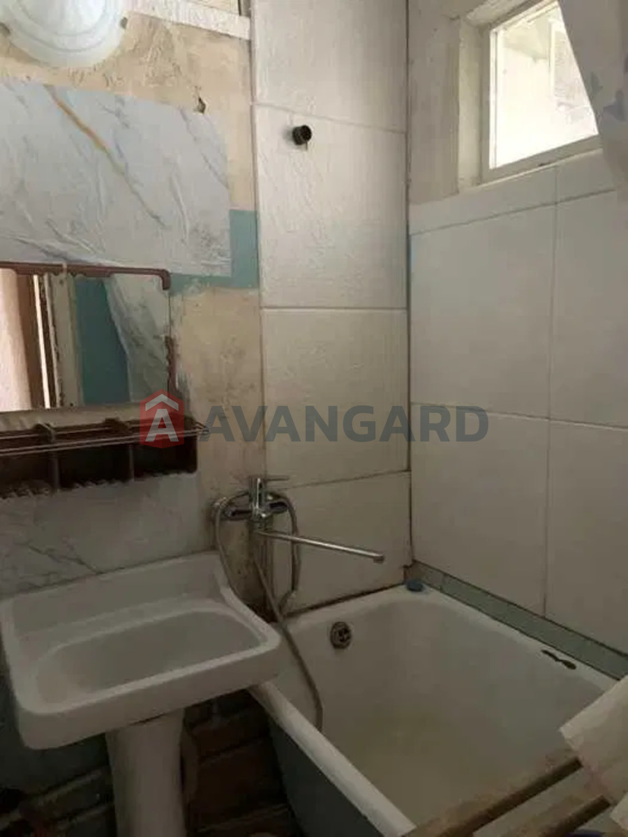 1 ��. ��������, 30/-/6 ��. �., 2/5 ������ ���� 6