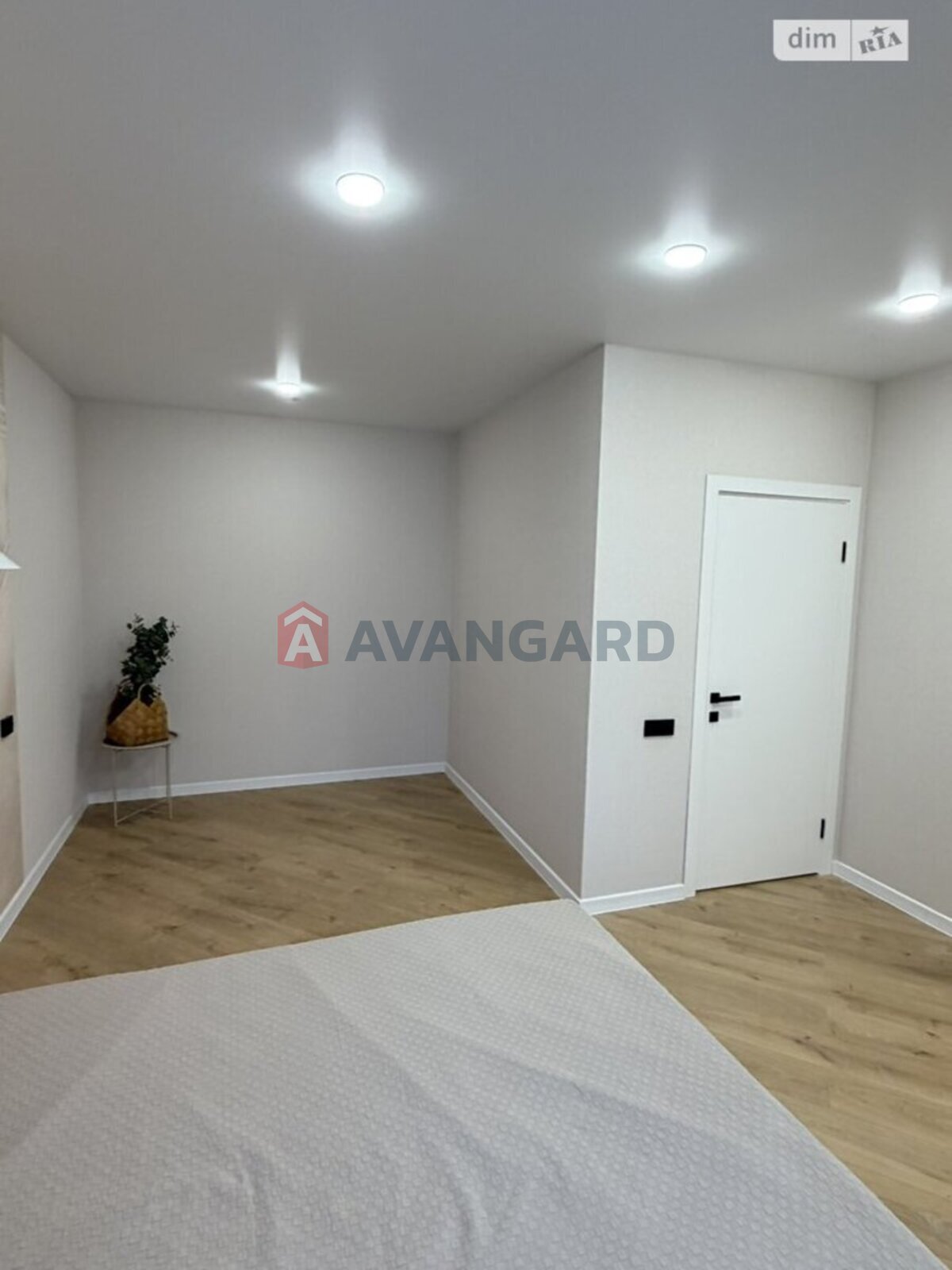 1 ��. ��������, 49/22/16 ��. �., 8/10 ������ ���� 3