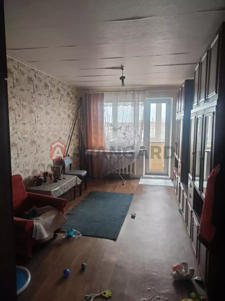 5 ����. ��������, 61/-/10 ��. �., 8/9 ���� ���� 5