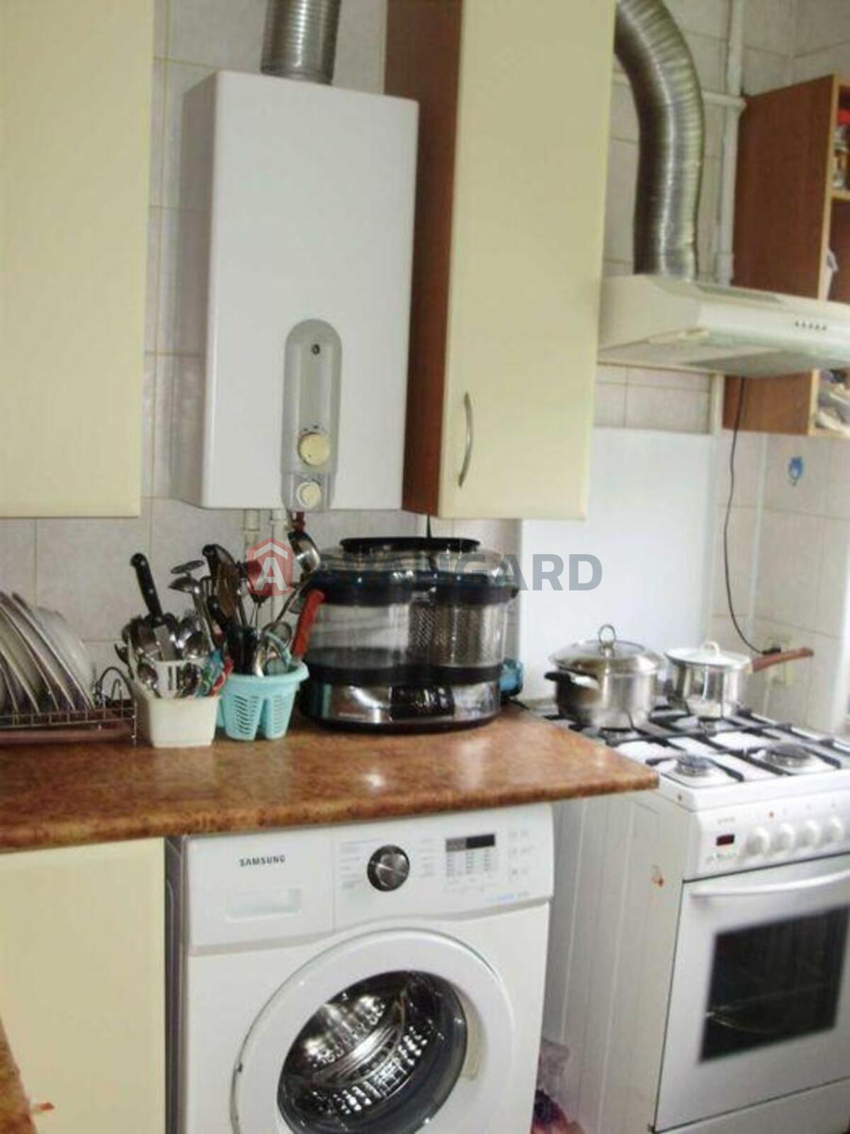 1 ��. ��������, 31/-/6 ��. �., 4/5 ������ ���� 9