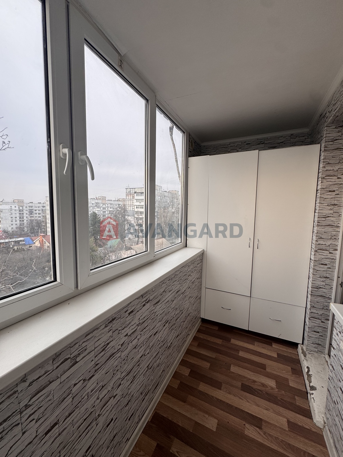 3 ��. ��������, 64/50/7 ��. �., 5/5 ������ ���� 8