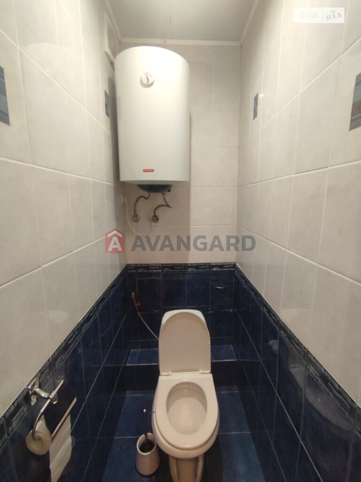 4 ��. ��������, 119/-/- ��. �., 5/5 ������ ���� 8