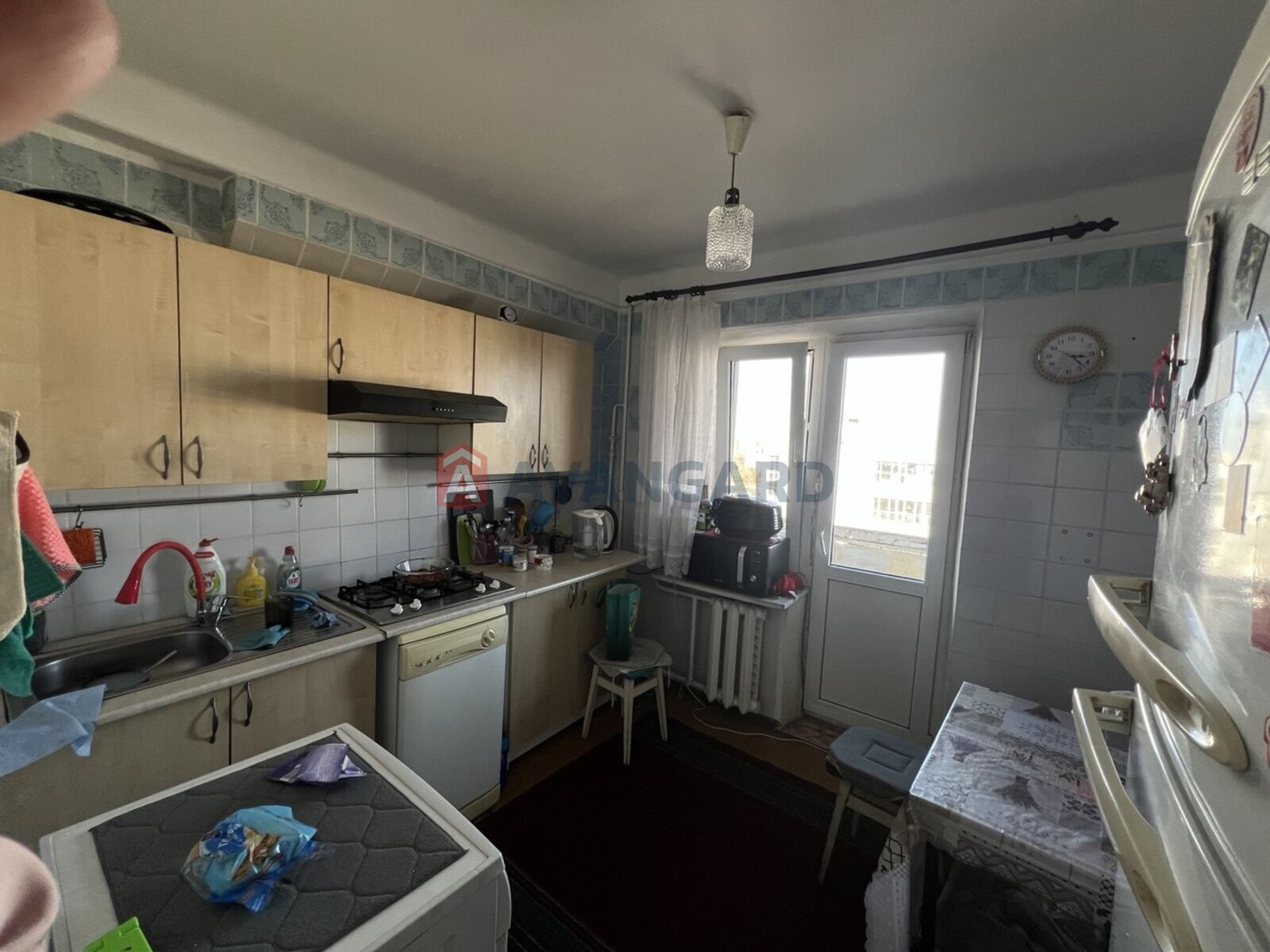 2 ��. ��������, 49/30/9 ��. �., 8/9 ������ ���� 1