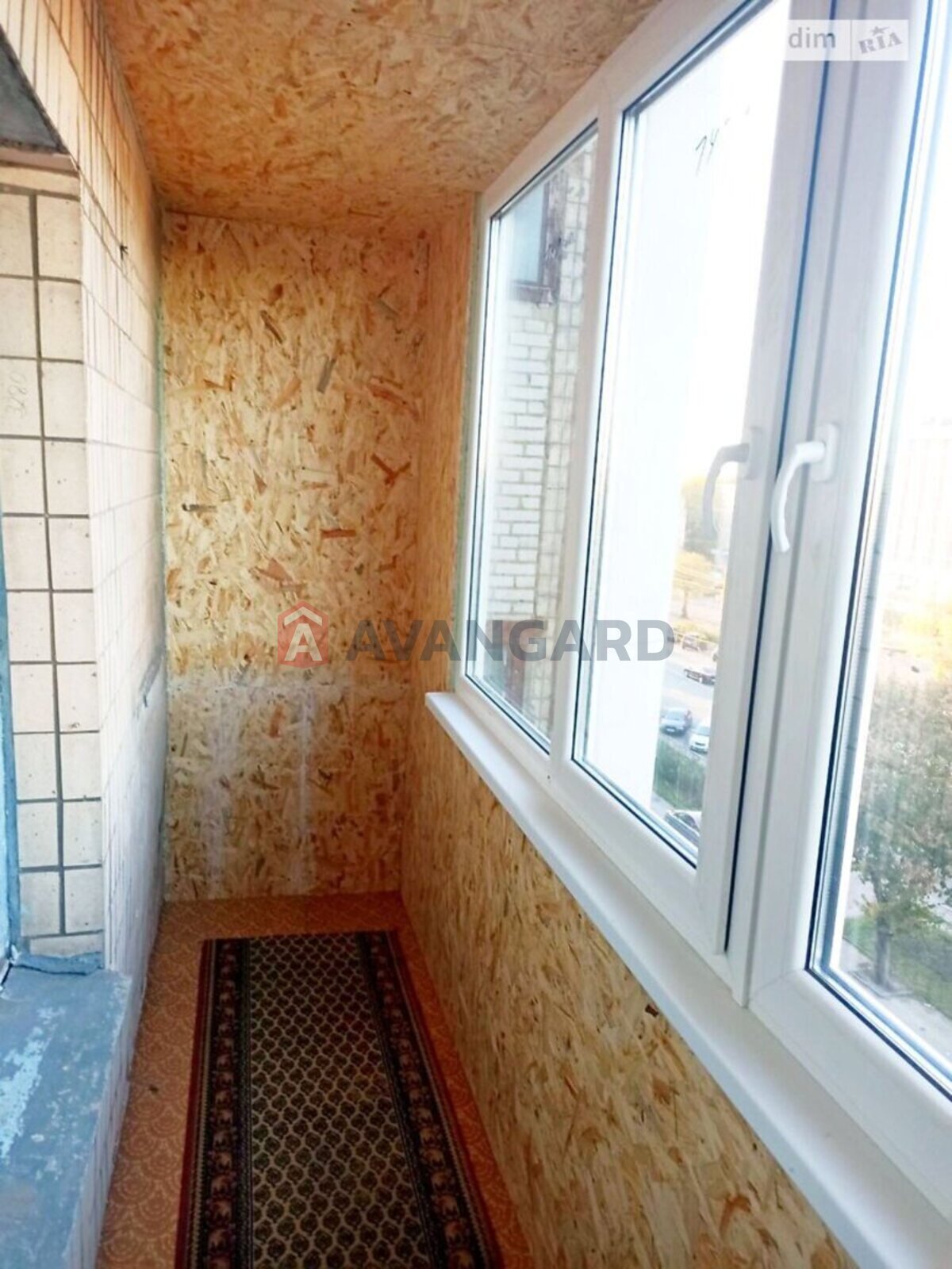 4 ��. ��������, 82/51/7 ��. �., 5/9 ������ ���� 11