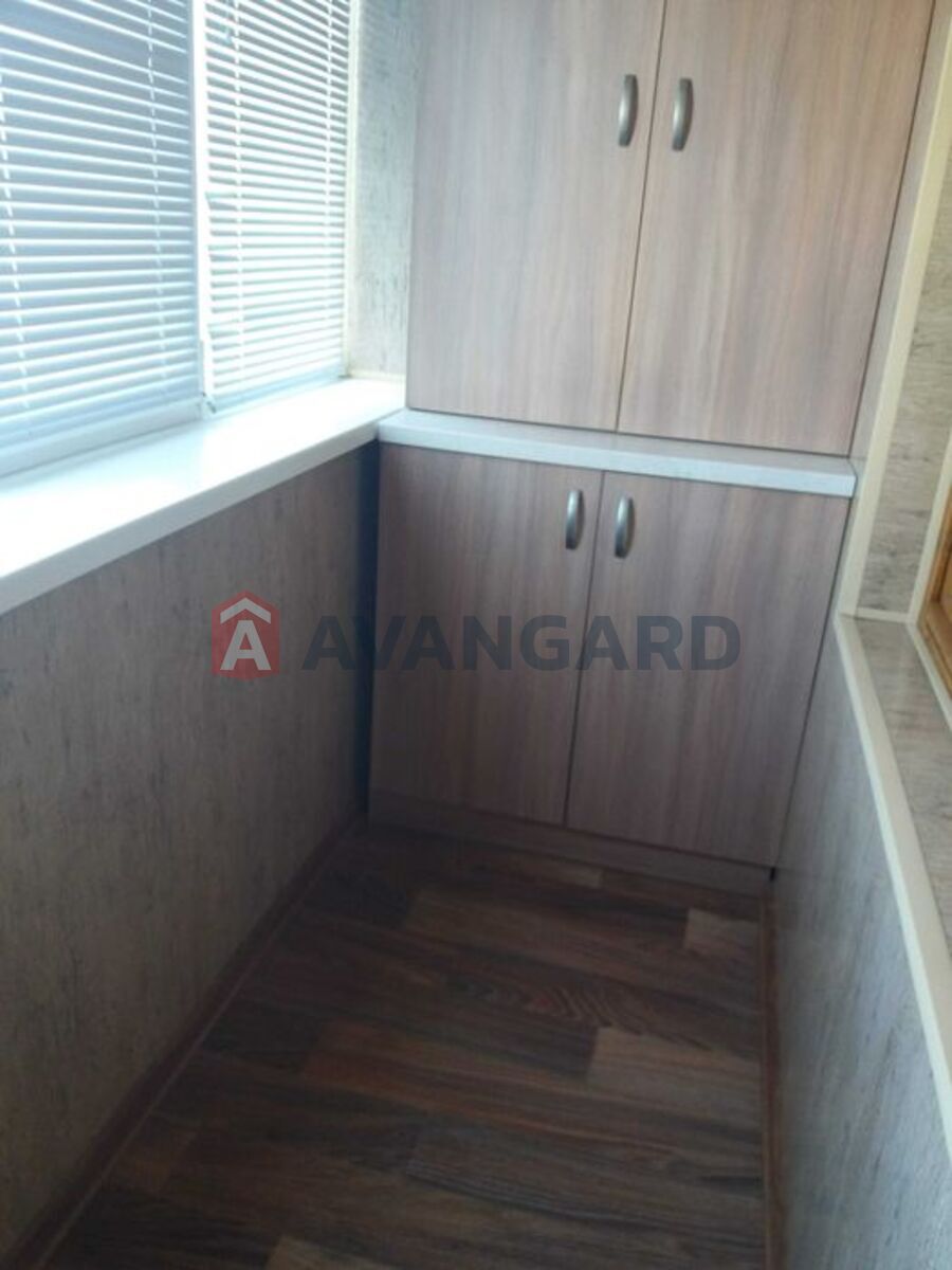 2 ��. ��������, 52/-/9 ��. �., 10/10 ������ ���� 12