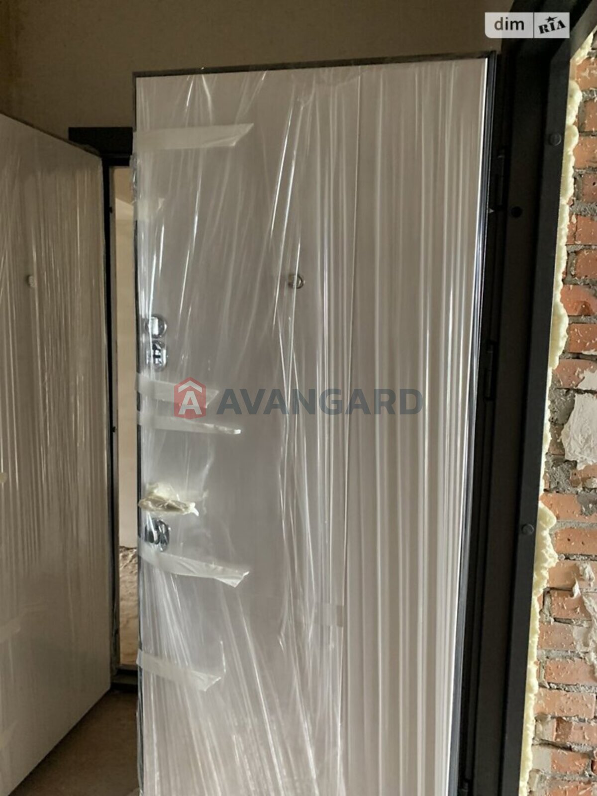 1 ��. ��������, 44/44/16 ��. �., 10/10 ������ ���� 21