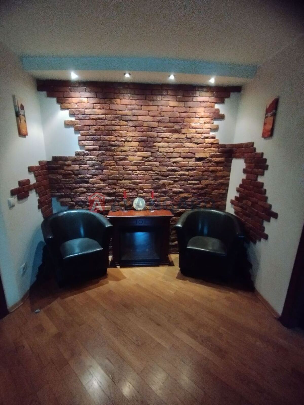 2 ����. ��������, 46/28/7 ��. �., 3/5 ���� ���� 1