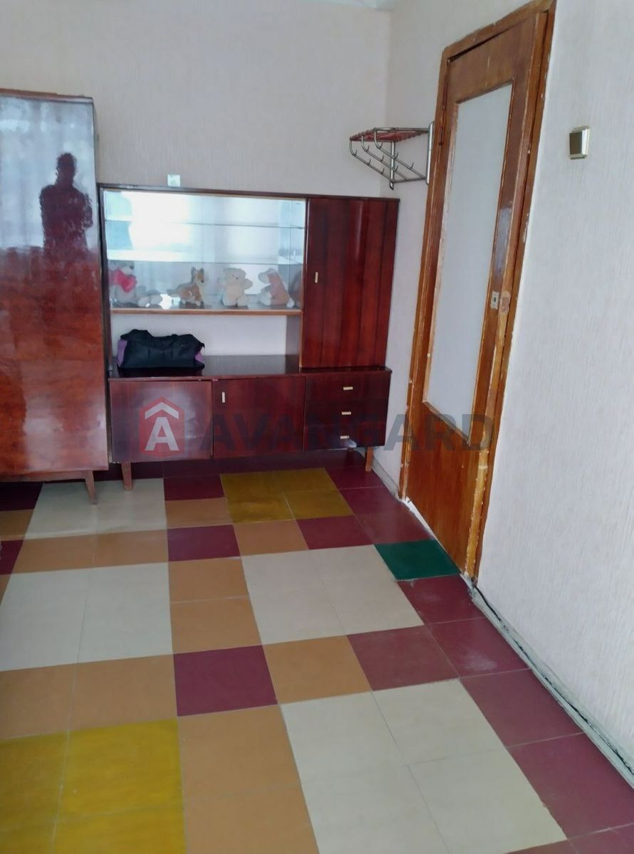 1 ����. ��������, 29,8 / 21 / 7.1 ��. �., 5/5 ���� ���� 4