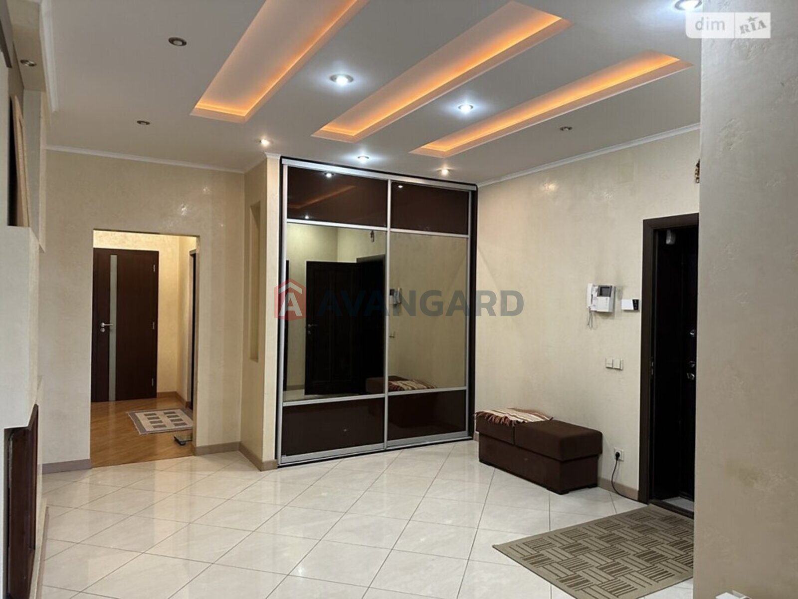 3 ����. ��������, 140/76/18 ��. �., 3/9 ���� ���� 8