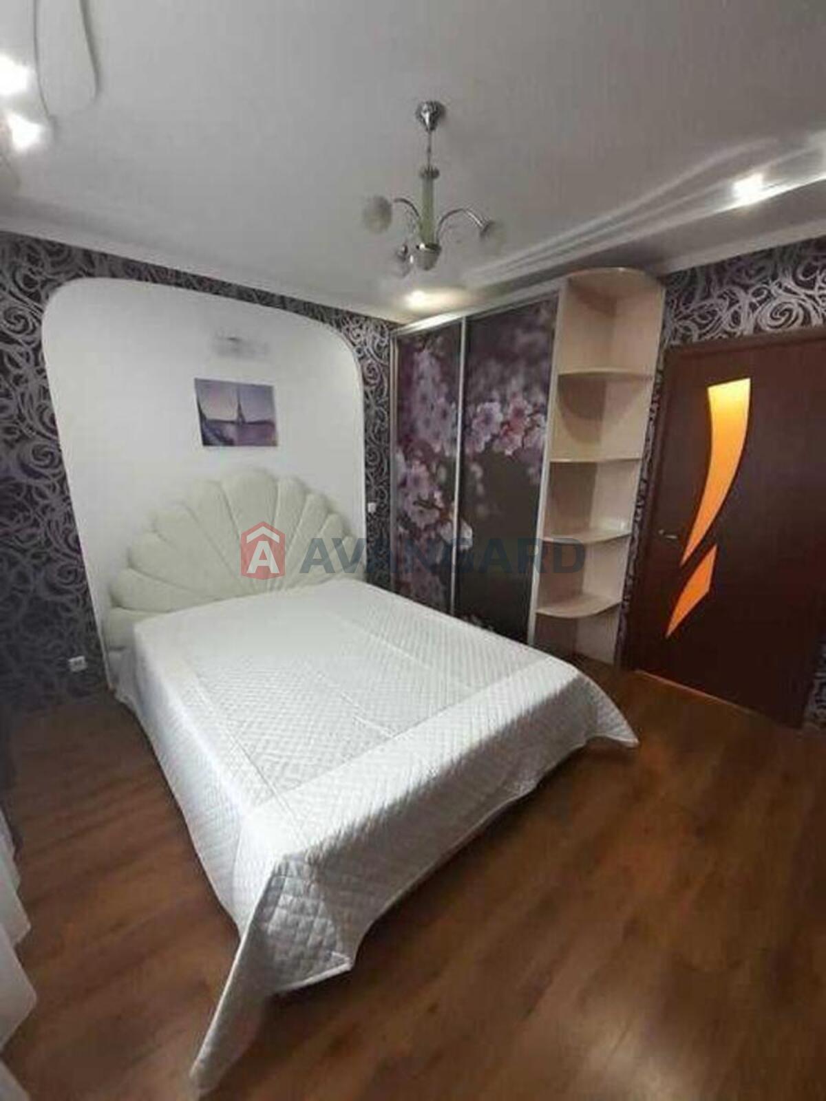 3 ����. ��������, 74/-/9 ��. �., 16/16 ���� ���� 1