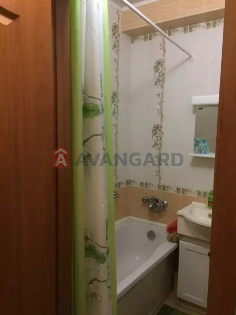 3 ��. ��������, 60/-/8 ��. �., 12/19 ������ ���� 3