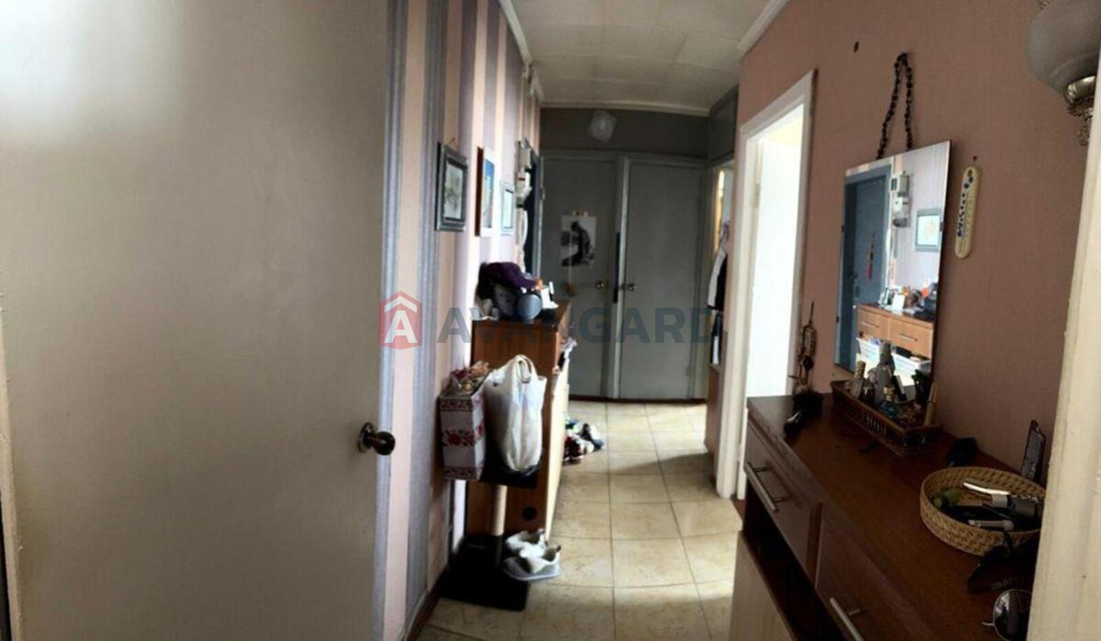 3 ��. ��������, 61/-/7 ��. �., 9/9 ������ ���� 4