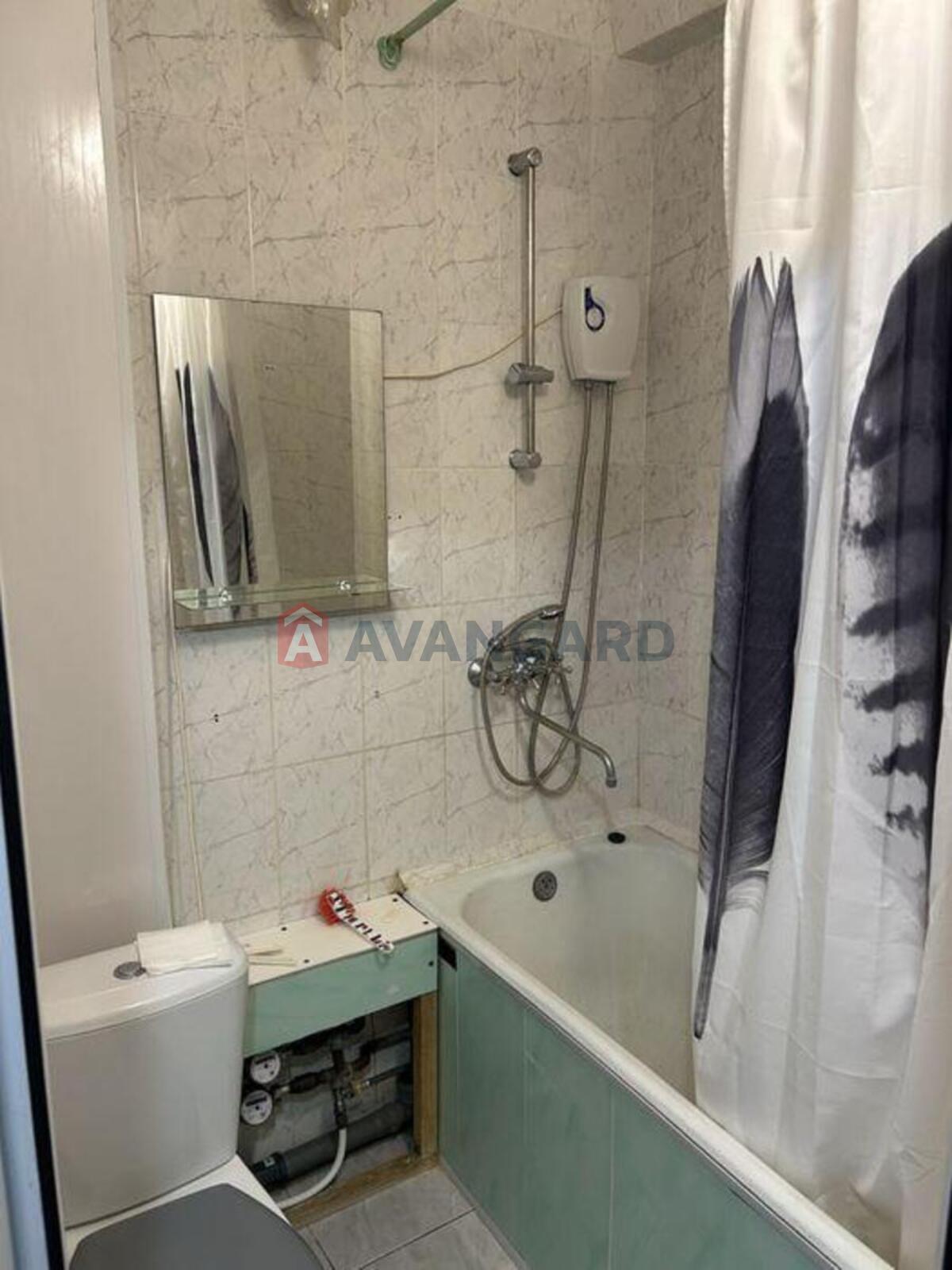 1 ��. ��������, 30/-/7 ��. �., 5/5 ������ ���� 9