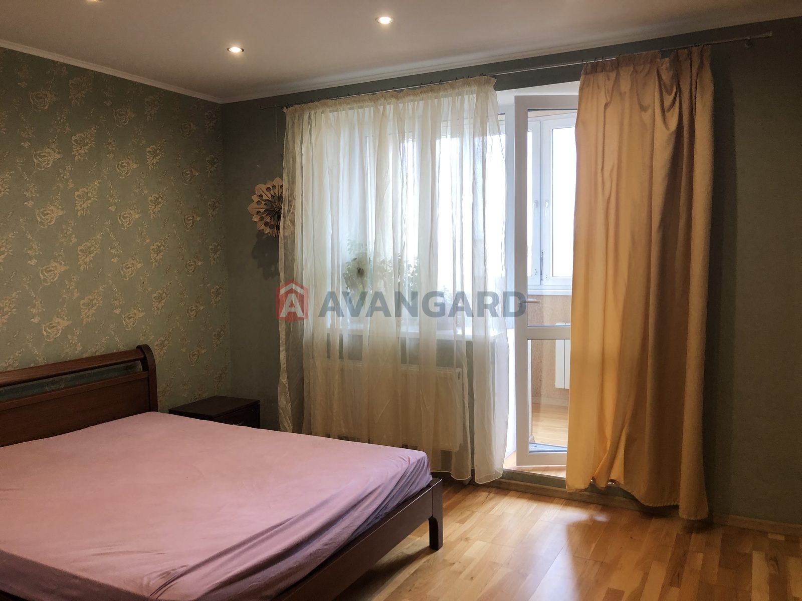 3 ����. ��������, 75/55/19 ��. �., 9/17 ���� ���� 10