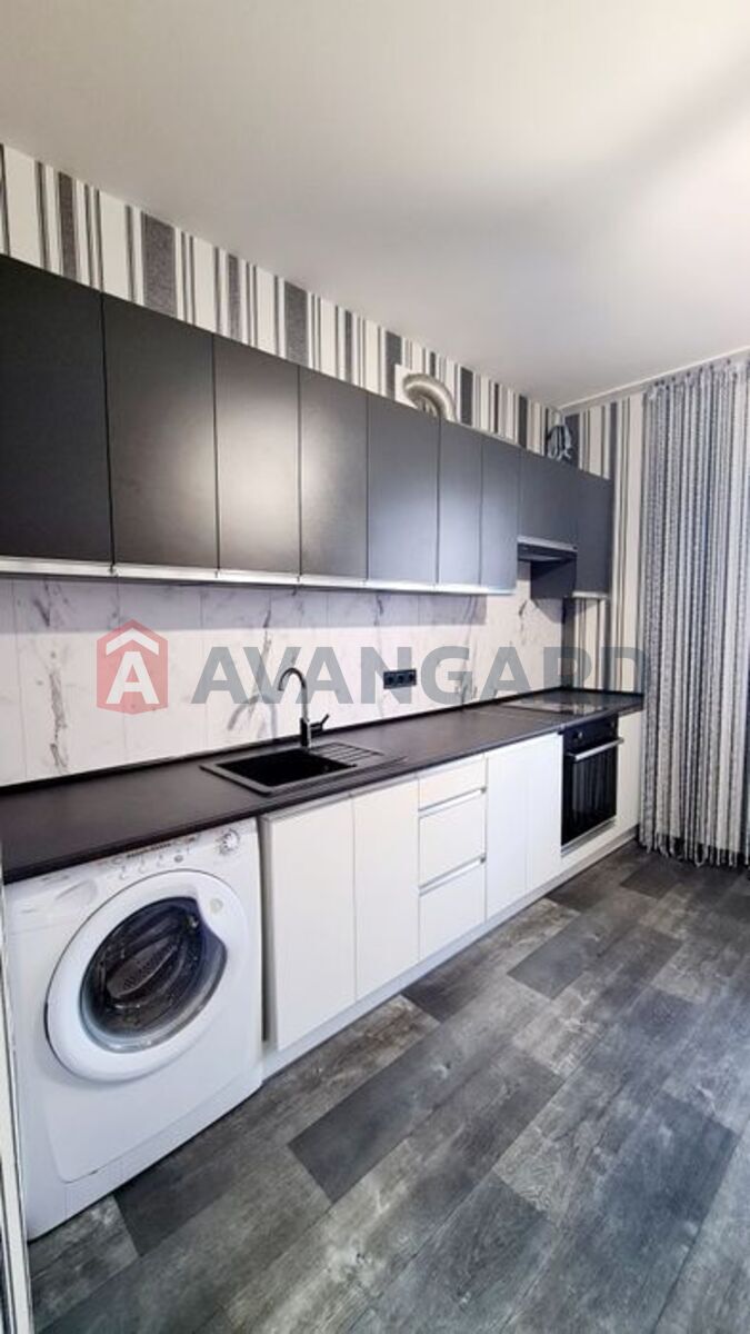 1 ��. ��������, 41/-/11 ��. �., 14/25 ������ ���� 9