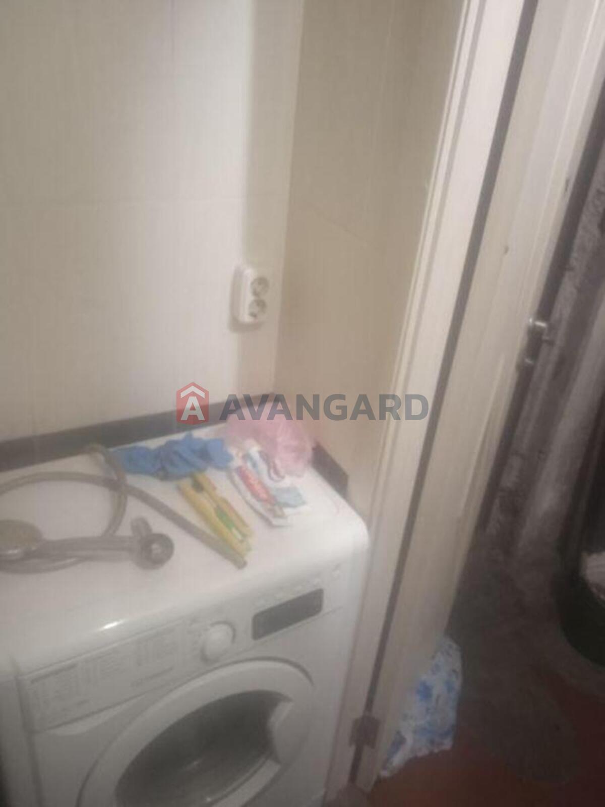 1 ��. ��������, 38/-/8 ��. �., 2/9 ������ ���� 15