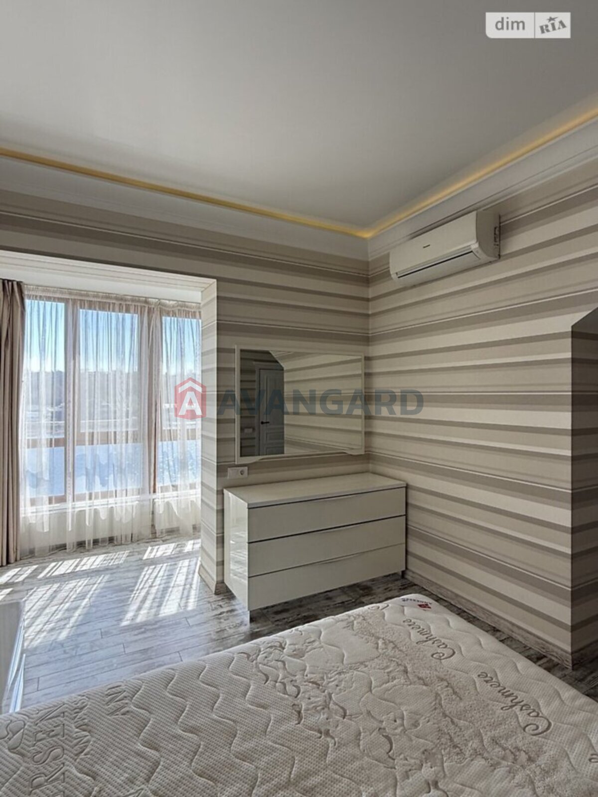 3 ��. ��������, 120/80/35 ��. �., 5/5 ������ ���� 3