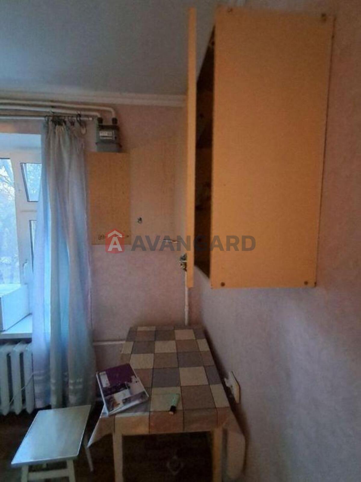 1 ��. ��������, 32/-/6 ��. �., 2/5 ������ ���� 12