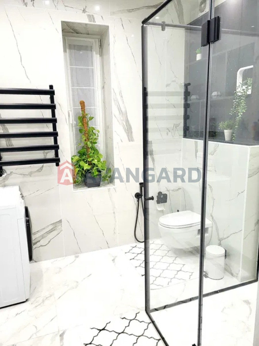 4 ��. ��������, 163/-/- ��. �., 2/2 ������ ���� 13