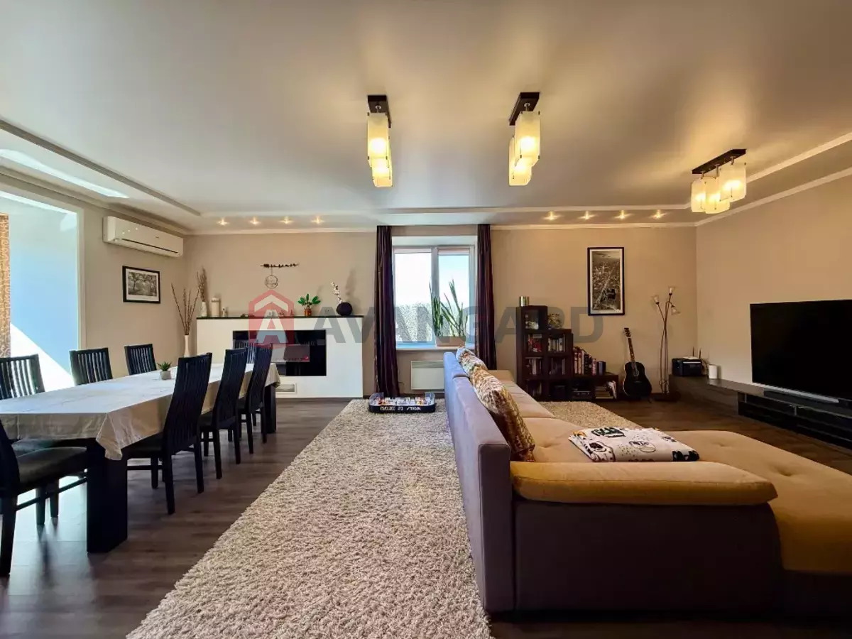 4 ��. ��������, 168/105/13 ��. �., 7/10 ������ ���� 3