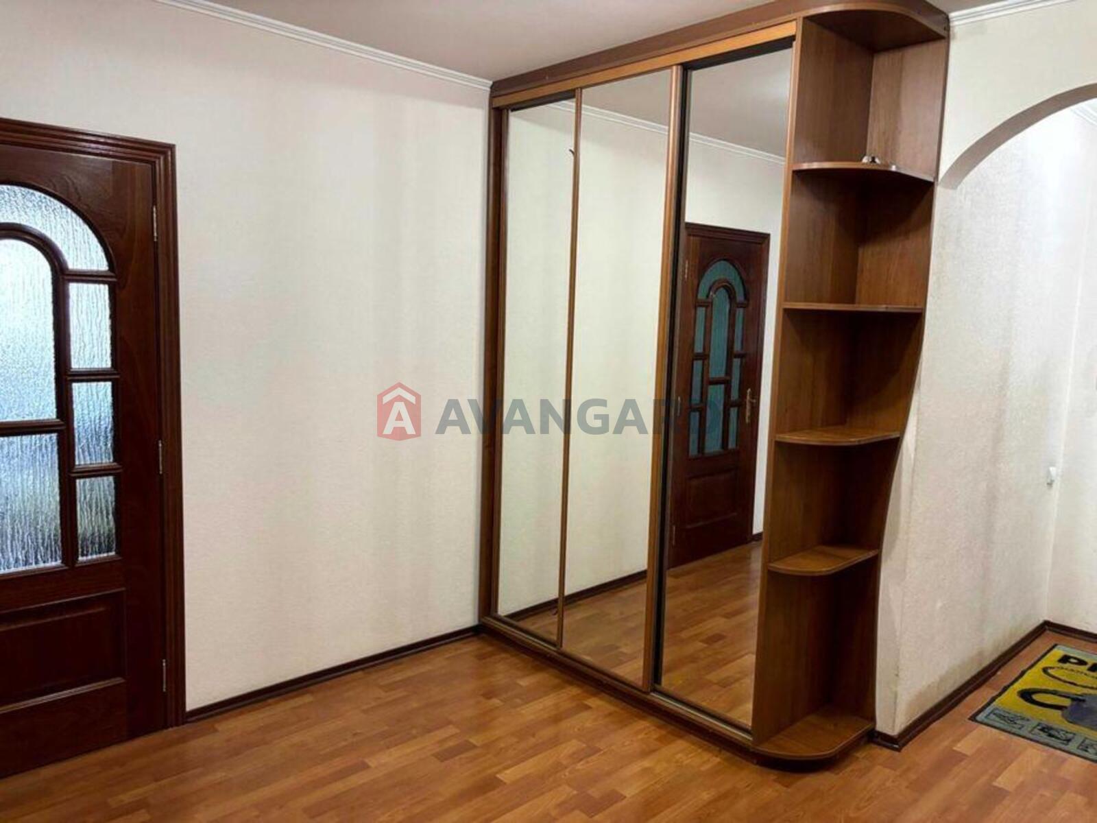 3 ��. ��������, 79/-/8 ��. �., 4/14 ������ ���� 23