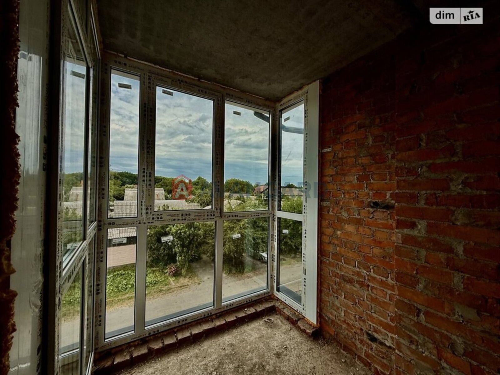 2 кім. квартира, 60/36/14 кв. м., 2/3 поверх фото 13 2 кім. квартира, 60/36/14 кв. м., 2/3 поверх фото 13