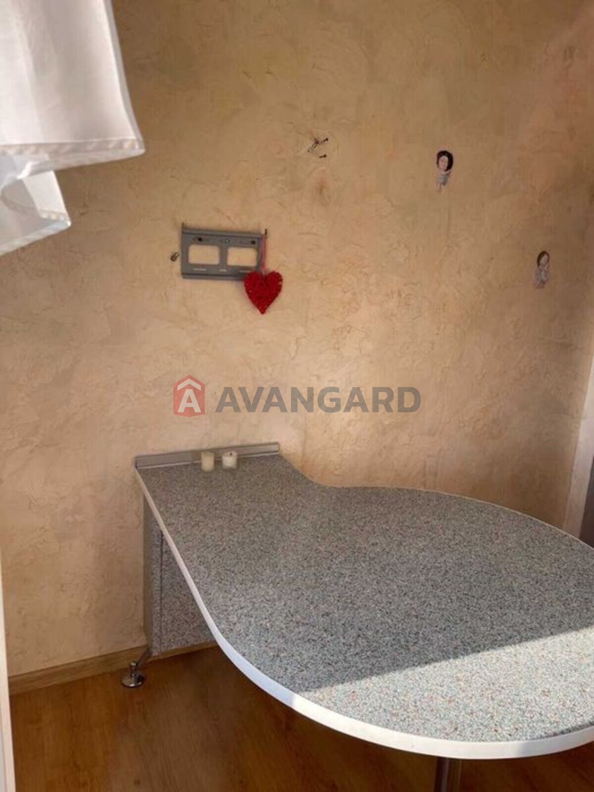 2 ����. ��������, 58/-/12 ��. �., 9/10 ���� ���� 7