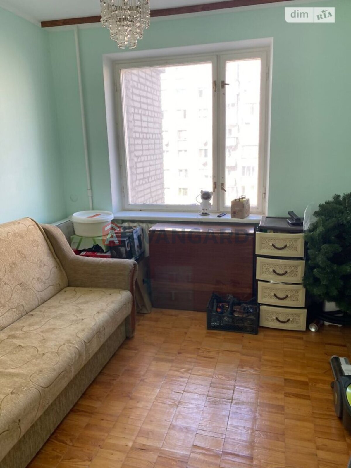 3 ��. ��������, 61/36/9 ��. �., 5/9 ������ ���� 13