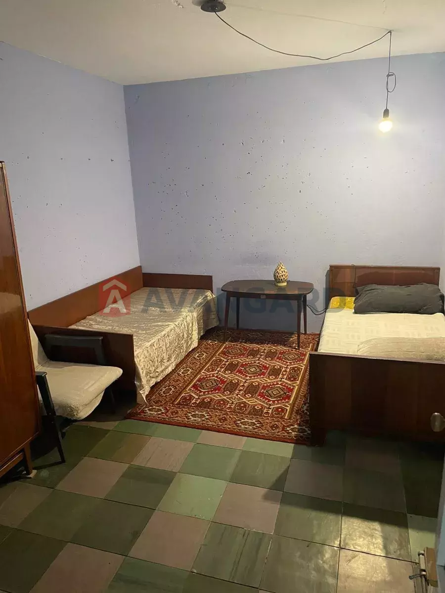 3 ��. ��������, 57/-/7 ��. �., 9/9 ������ ���� 10