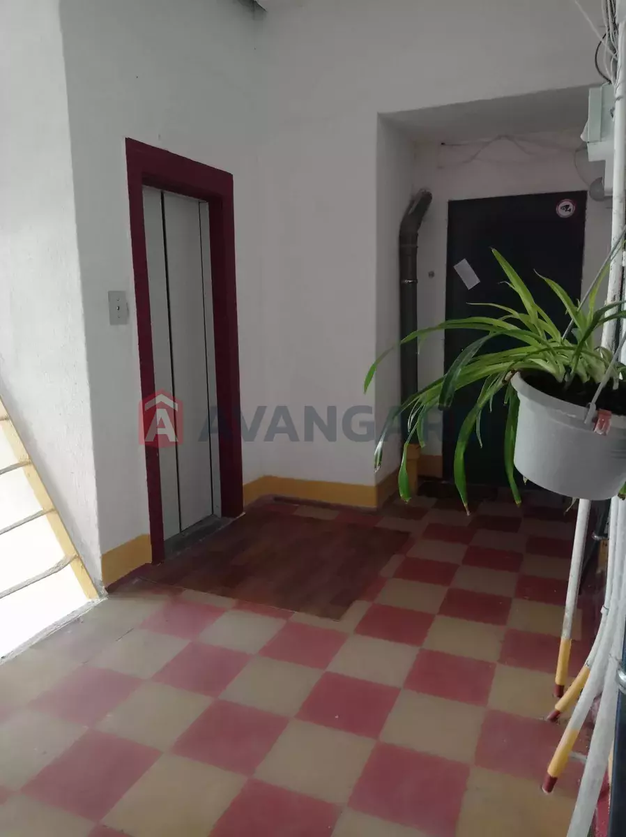 4 ��. ��������, 70/-/7 ��. �., 9/10 ������ ���� 3