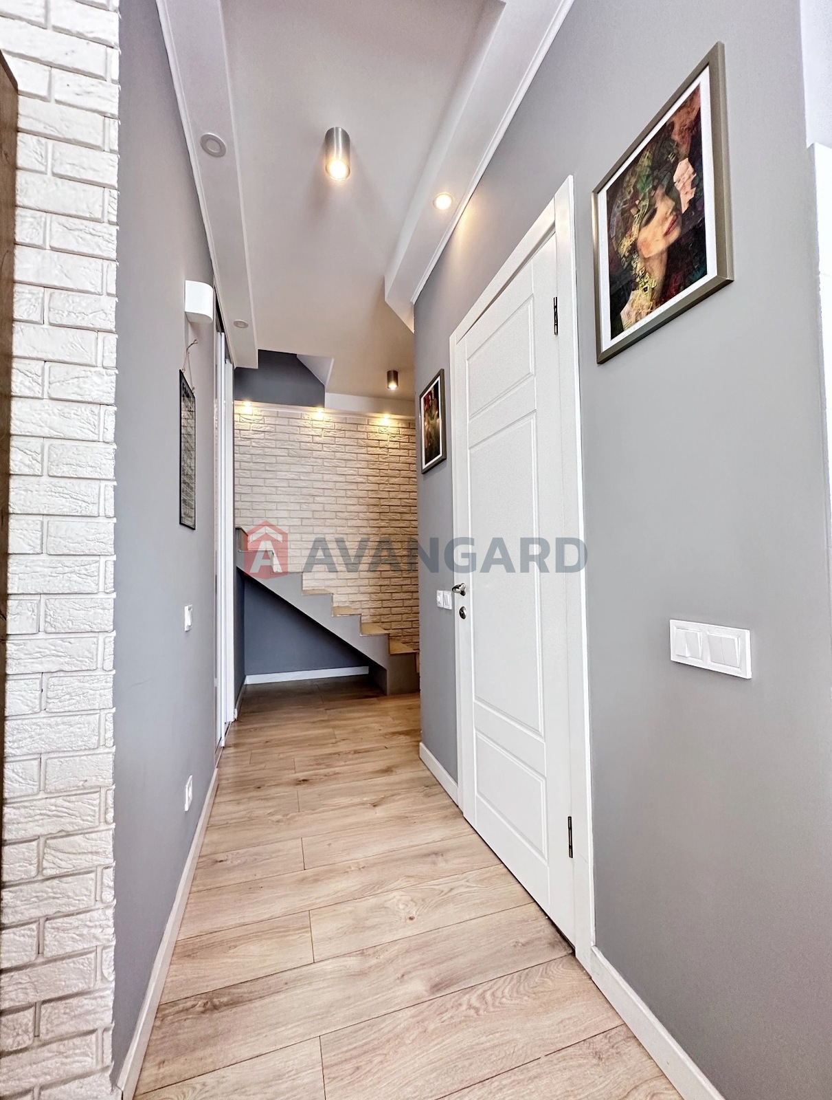 5 комн. квартира, 110/65/35 кв. м., 6/6 этаж фото 3 5 комн. квартира, 110/65/35 кв. м., 6/6 этаж фото 3