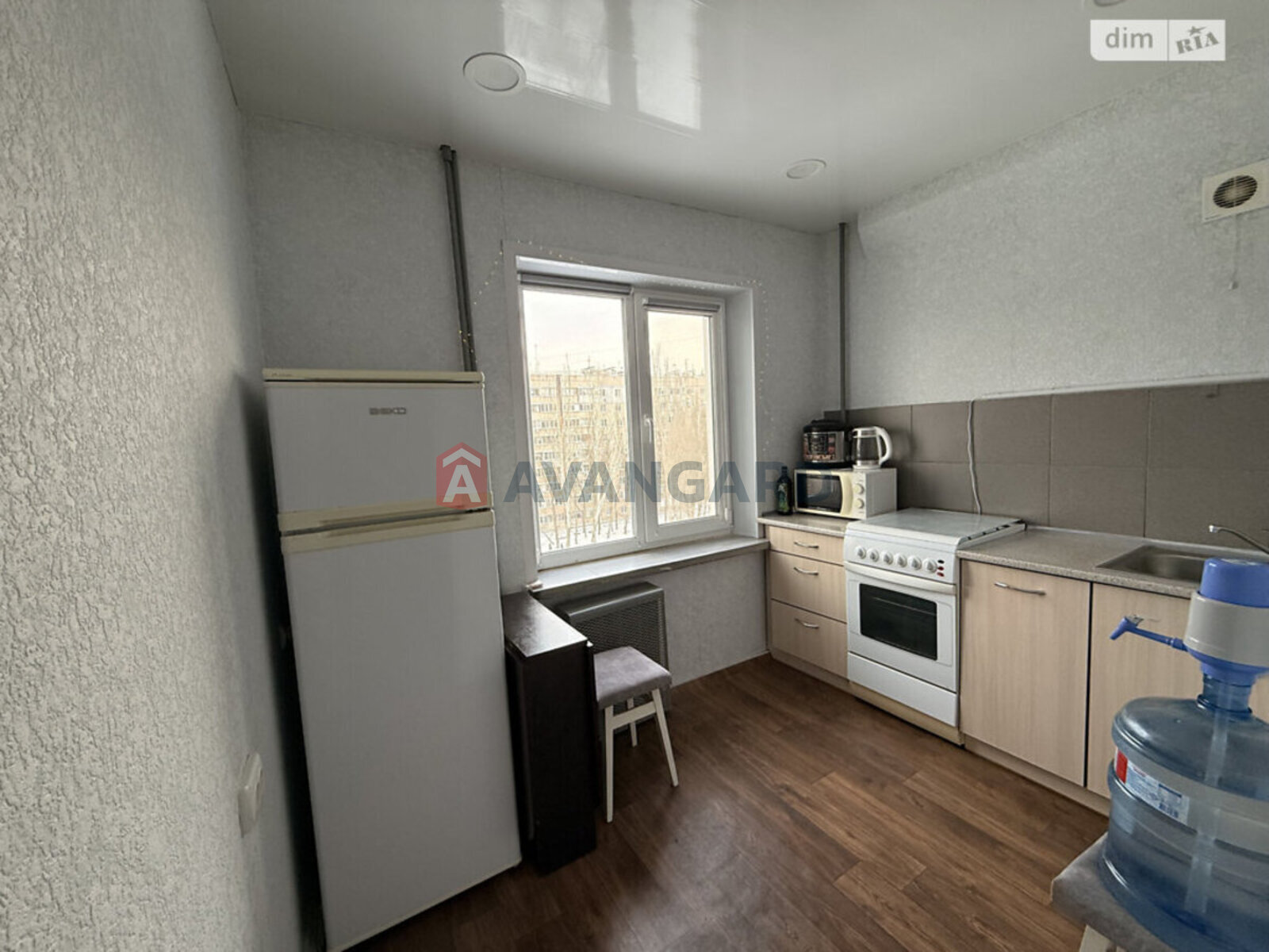 1 ��. ��������, 36/-/- ��. �., 6/9 ������ ���� 12