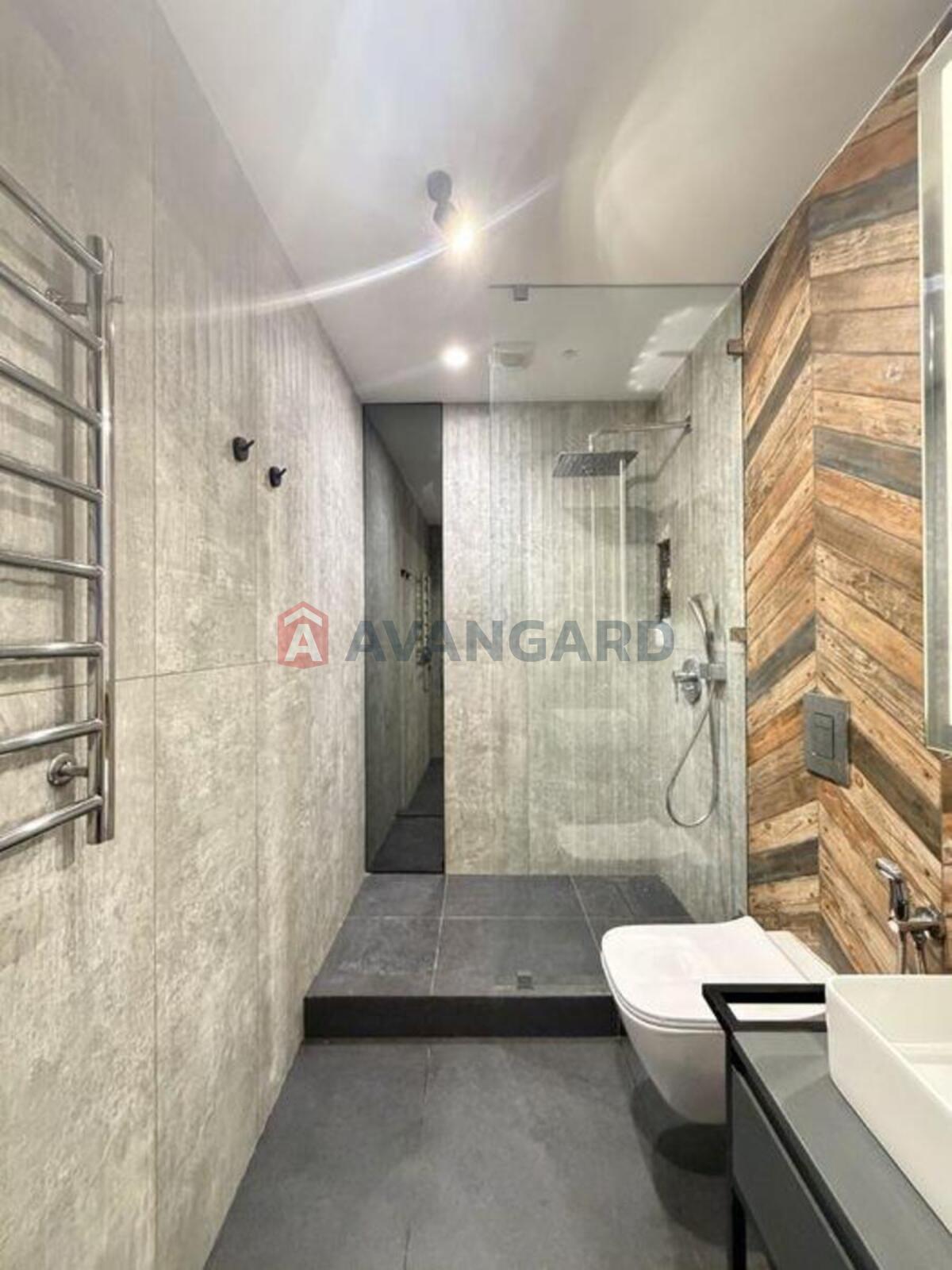 1 ����. ��������, 38/-/20 ��. �., 9/15 ���� ���� 8