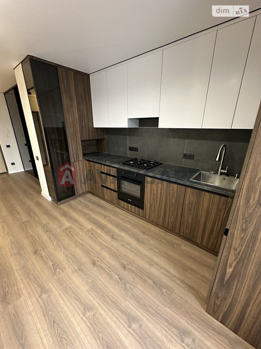 1 ��. ��������, 44/-/18 ��. �., 9/9 ������ ���� 7