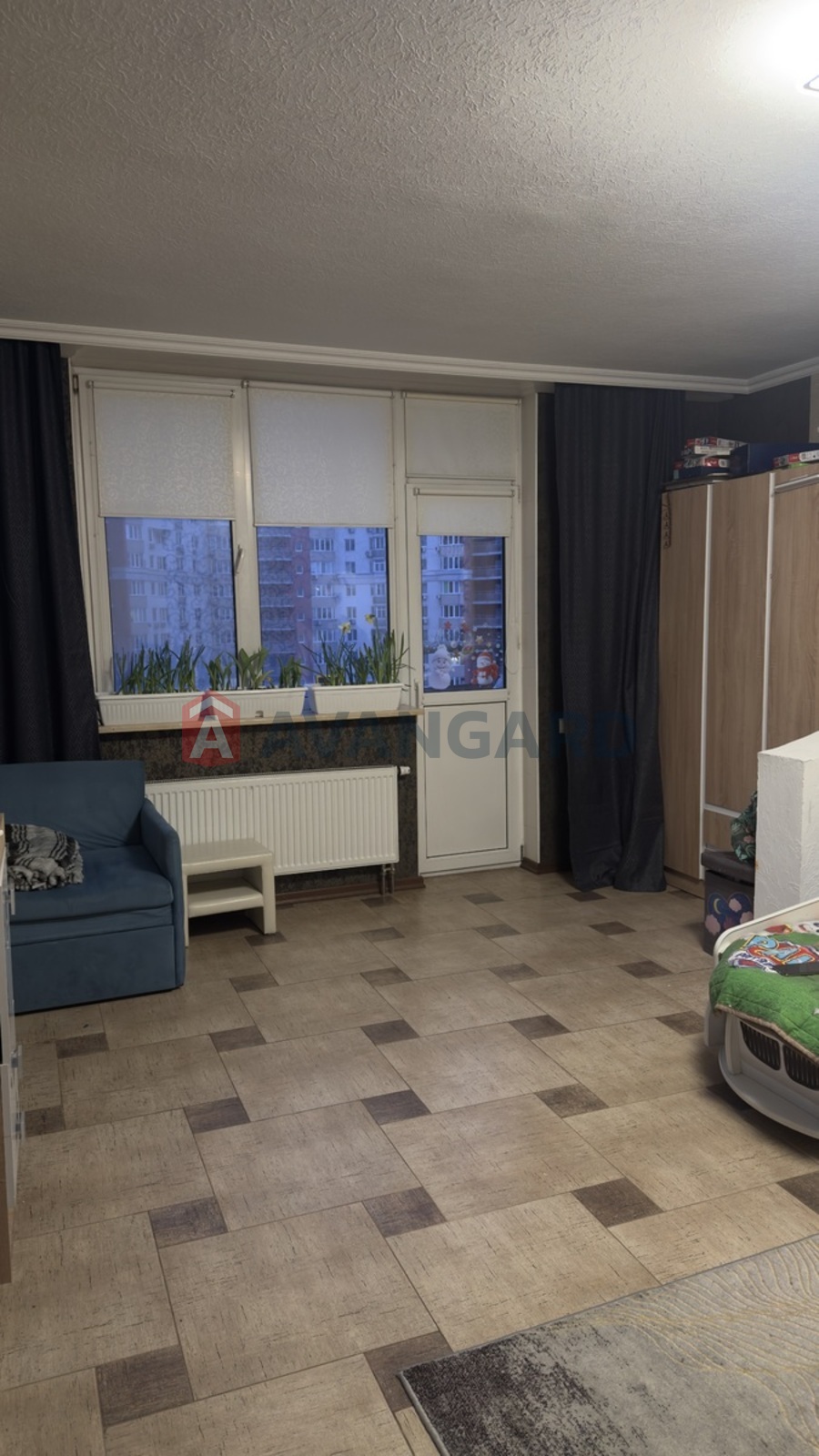 2 ��. ��������, 78/46/11 ��. �., 9/18 ������ ���� 9